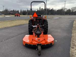 รถแทรกเตอร์เกษตรขนาดกะทัดรัด KUBOTA L3302HST 33 แรงม้า พร้อมอุปกรณ์ตักดินด้านหน้า เครื่องจักรกลการเกษตรราคาประหยัดสำหรับขาย - Product Image 6