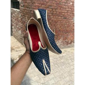 Chaussures pour hommes de designer Rajasthani BS International, tendance 2025, en cuir véritable, broderie artisanale, traditionnelles, personnalisées - Product Image 5