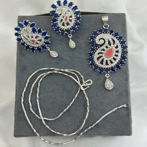 ชุดเครื่องประดับอัญมณีประดับเพชร CZ คุณภาพระดับพรีเมียมพร้อมต่างหูสำหรับใส่ไปงานปาร์ตี้ - Product Image 1