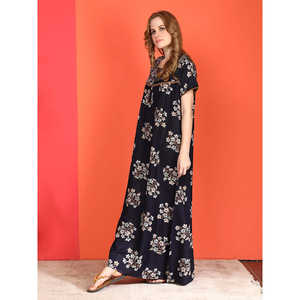 Camisón Evolve Alpine Casual de Longitud Completa con Bolsillo Lateral, Bordado en el Escote, Tejido Suave, Cierre Elástico en la Cintura, Estilo Adorable - Product Image 1