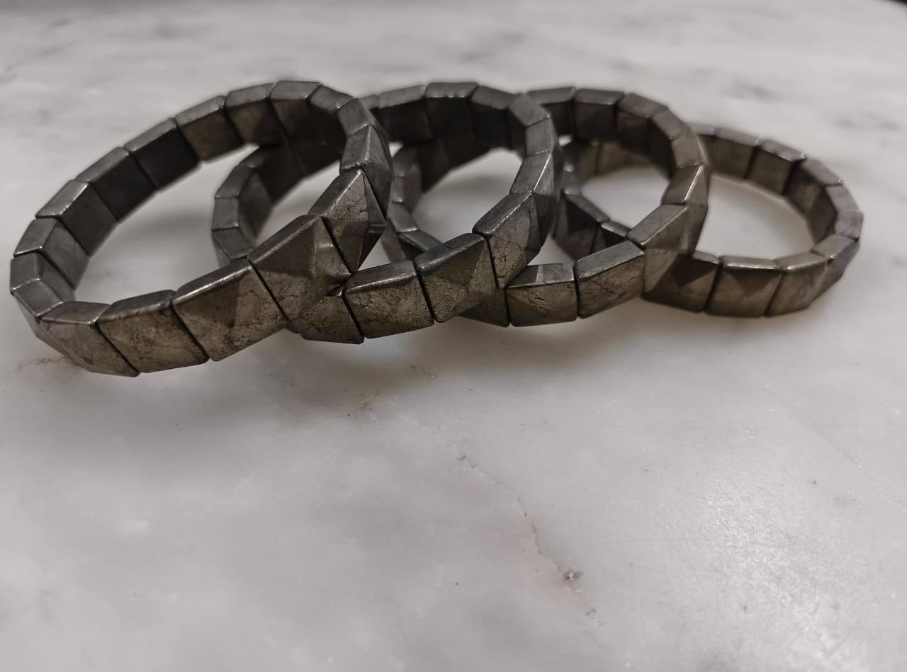 ตามที่แสดง