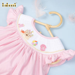 Ensemble court smocké à motif géométrique de luxe Sandy Castle, vêtements pour filles OEM ODM, ensembles de vêtements personnalisés, broderie faite à la main, OEKO-TEX - Product Image 1