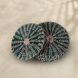 Posavasos planos de algas marinas hechos a mano Juego de 4 productos ecológicos Hecho en Vietnam Decoración de mesa al por mayor - Product Image 3