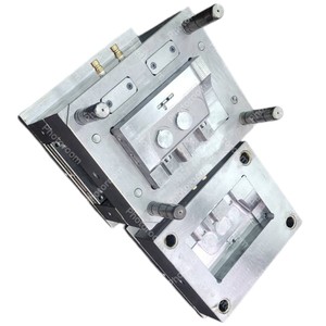 Desarrollo de piezas pequeñas laterales para aplicación de moldeo por inyección SR376 - Product Image 6