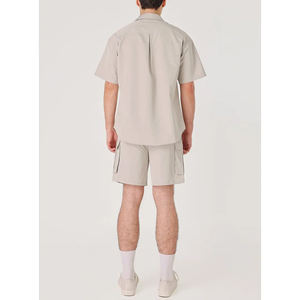 Nuevo diseño de moda cortavientos para hombre, chaqueta abotonada, conjunto de pantalones cortos de dos piezas, pantalones cortos cortavientos de nailon con logotipo personalizado con bolsillos - Product Image 5