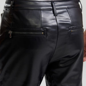 กางเกงหนังสไตล์ไบค์เกอร์สำหรับผู้ชาย รุ่นพรีเมียม กางเกงมอเตอร์ไซค์ทันสมัย ทรงเข้ารูป สตรีทแวร์ แฟชั่นสำหรับขี่มอเตอร์ไซค์ ขายออนไลน์ - Product Image 3