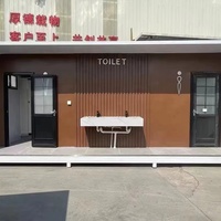 Cabine de toilette portable de luxe écologique au design moderne avec toit en verre, solution de salle de bain extérieure pour sites touristiques