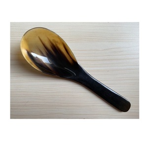 Cubertería Artesanal de Cuerno de Búfalo Natural de la India, Diseño Ecológico Personalizado, Imitación Antigua, para Cocina, Hotel - Product Image 1