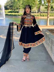 Nous sommes un fabricant professionnel de TOUS TYPES de robes afghanes Kuchi pour femmes, robes de mariée/robes de soirée, derniers modèles pour femmes, OEM ODM - Product Image 2