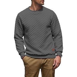 Sudadera recortada personalizada de gama alta para hombre, lo último en ropa de calle, a prueba de viento para invierno, técnicas digitales de teñido liso - Product Image 3