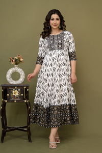 Vestido largo de calidad superior, bordado de secuencia, trabajo lateral, telar manual Dori, fabricante indio - Product Image 4