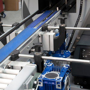 Machine automatique de manchon de carton ICE 100 fabriquée en Italie pour l'emballage de carton découpé à l'emporte-pièce et les multipacks de colle inférieure - Product Image 2