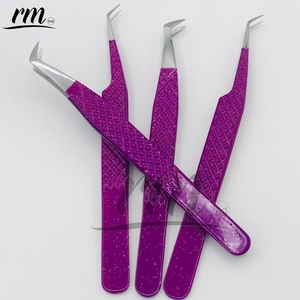 Pince à épiler pour extension de cils en fibre de couleur enduite de poudre violette à 45 degrés avec logo imprimé personnalisé de marque privée RMI - Product Image 4
