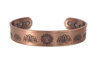 Alliage de cuivre magnétique fait à la main Vintage Star Pattern Fashion Bangles Hand Cuff Bracelets pour femmes et hommes Handcraft Jewelry - Product Image 4