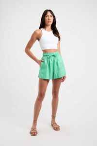 Ensemble de week-end en lin et coton biologique, short à rayures vertes et blanches, bas imprimé, cordon de serrage sécurisé, taille élastiquée - Product Image 3