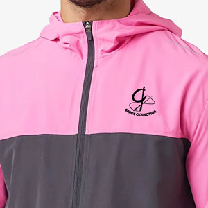 Conjuntos cortavientos deportivos clásicos para hombre con conjuntos de pantalones cortos de dos piezas de tamaño personalizado para actividades deportivas al aire libre - Product Image 4