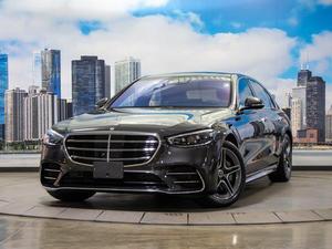 2022 M.e.r.c.e.d.e.s. Classe G G 500 High Spec SUV d'occasion avec sièges en cuir noir LHD Caméra arrière Toit ouvrant panoramique - Product Image 3