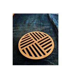 Posavasos de madera con diseño de corte láser con intrincados patrones étnicos tribales para regalos hechos a mano o artículos de decoración de mesa - Product Image 1