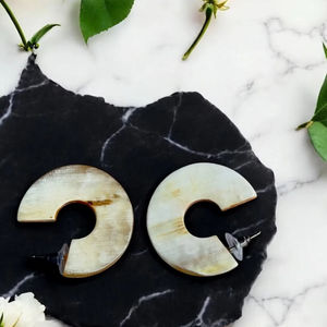 ต่างหูเขาควายสำหรับเด็กผู้หญิง ต่างหูผู้หญิง เครื่องประดับเขาธรรมชาติสำหรับผู้หญิง คุณภาพสูง - Product Image 1