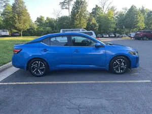 Nissan Sentra 2024 en parfait état - Product Image 4