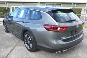 BIUICK REGAL TOURX ESSENCE 2018 D'OCCASION CÔTÉ GAUCHE/DROIT - Product Image 3