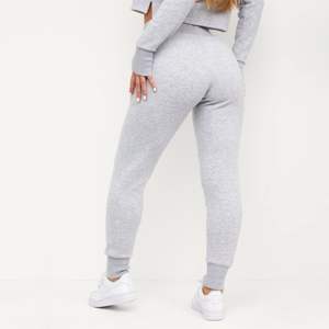 Vente en gros sur mesure 45% coton 55% doublure polaire polyester sweat à capuche court pour femme écriture ciel gris chiné - Product Image 5