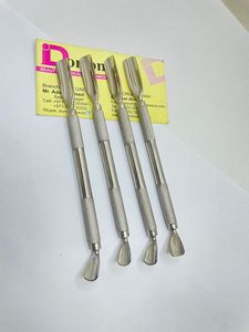 Professionnel En Acier Inoxydable Double Face Réutilisable Durable Nail Cuticule Pusher Logo Personnalisé En Forme De Cuillère Nail Remover Outil - Product Image 5