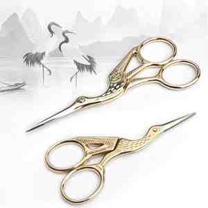 Ciseaux à cuticules en acier inoxydable doré, style vintage, lame droite, pour soins de beauté, haute qualité, durables, prix de gros - Product Image 4