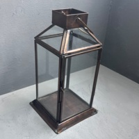 Farol de Vela Artesanal con Diseño Artístico, Vidrio y Latón con Acabado Marrón, 4x4x4.5 Pulgadas, Modelo L358, para Decoración del Hogar