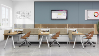 Système de bancs modulaires OMNI pour aménagement de bureaux modernes avec colonne de support partagée, bancs et bureaux multifonctionnels extensibles en fer