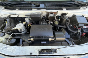 Conduite abordable - Véhicule d'occasion avec conduite à gauche |   Conduite à droite |   2001 G M C SAFARIISS SL - Product Image 6