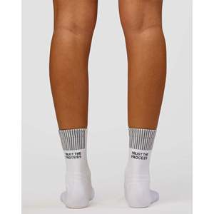 Calcetines Deportivos Aero Performance - Calcetines Atléticos Blancos Reflectantes de Alta Calidad para Otoño, Personalizables, Transpirables - Product Image 3