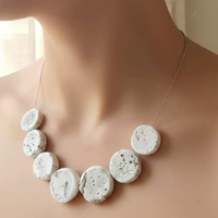 Perles rondes naturelles en forme de tambour, percées au centre, corail, fabrication de bijoux, Inde, vente en gros, pierres précieuses en vrac, 20% de réduction, blanc