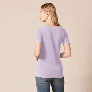 T-shirt chic pour femme, tricot doux, grande taille, texture légère, drapé aérien, toucher lisse, forme propre, confort quotidien, mouvement frais, moderne, été - Product Image 2
