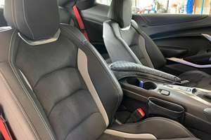 Auto 2024 2SS Coupé AWD, Bajo Kilometraje, Caja de Cambios Automática, Volante a la Izquierda, Cuero Oscuro, R18, Gasolina, en Buen Estado - Product Image 6