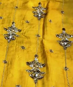 Trajes de fiesta de seda bordados a mano sin costuras de diseñador moderno para mujer moda india-estilo tradicional avanzado para fiestas - Product Image 3