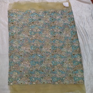 2026 Novedad de Gran Demanda: Tela de Malla de Encaje Nigeriano de 5 Yardas con Bordado Intrincado y Aspecto Auténtico - Product Image 1