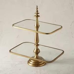 Elegante Torre de Postres Decorativa de Metal en Capas para Mesa - Product Image 3