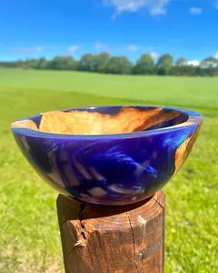 Ensaladera de Madera de Acacia con Resina Epoxi Multicolor, Diseño Clásico, Ligera, Hecha a Mano, para Servir Comida en Fiestas - Product Image 3