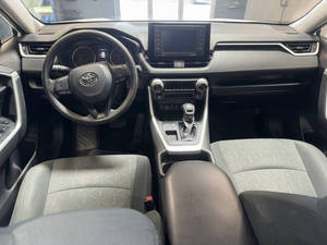 Toyota RAV4 Blanca 2021 en Perfectas Condiciones - Product Image 6