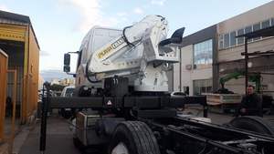 Grúa móvil Puma de 7 toneladas de capacidad, nuevo brazo de nudillo hidráulico montado en camión, construcción ligera plegable, bomba de motor de elevación máxima de 15m - Product Image 6