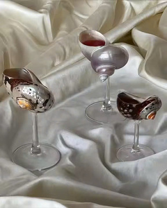 Verre à vin coquillage Verrerie inspirée de la plage de charme pour les dîners romantiques et les amoureux de la décoration intérieure côtière - Product Image 6