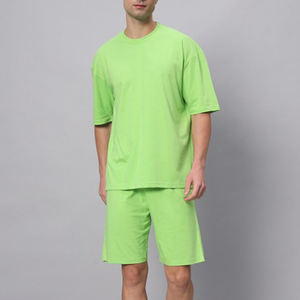 Conjuntos cortos de verano con logotipo personalizado para hombre, conjunto informal de 2 piezas con camiseta de manga corta, pantalones cortos con cordón y logotipo personalizado - Product Image 2