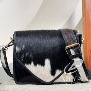 2025 recién llegados bolsos de hombro de cuero de vaca de moda para mujer bolsos de lujo con correa ajustable de espuma genuina de alta calidad - Product Image 1