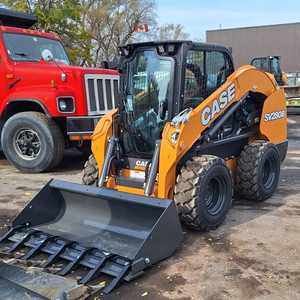 Chargeuse compacte sur pneus SV280b d'occasion, authentique, avec cabine fermée, transmission à deux vitesses, prête à l'emploi - Product Image 4