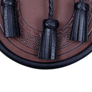 Sporran écossais neuf en cuir véritable avec 3 pompons, Sporran en cuir véritable sur mesure - Product Image 6