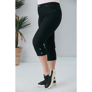 Pantalon Capri Noir Grande Taille RMG avec Détail Boutonné à l'Ourlet - Product Image 2