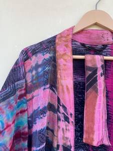 Tye Dye Kimono en soie fait à la main léger Festival porter indien recyclé couverture de plage été automne printemps taille gratuit lisse caractéristique - Product Image 5