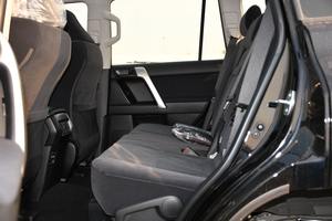 Toyota Prado VXR 2.8L SUV 2023 Usado, Automático, R20, Cuero Blanco, Luces LED, Volante a la Izquierda, en Venta - Product Image 4