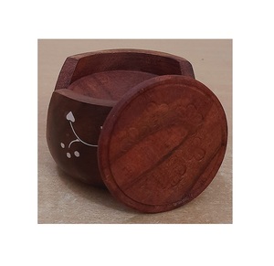 Dessous de verre en bois plaqué brun foncé avec un excellent support en bois design à un prix très abordable pour les portions de thé au bureau et dans les chambres - Product Image 1